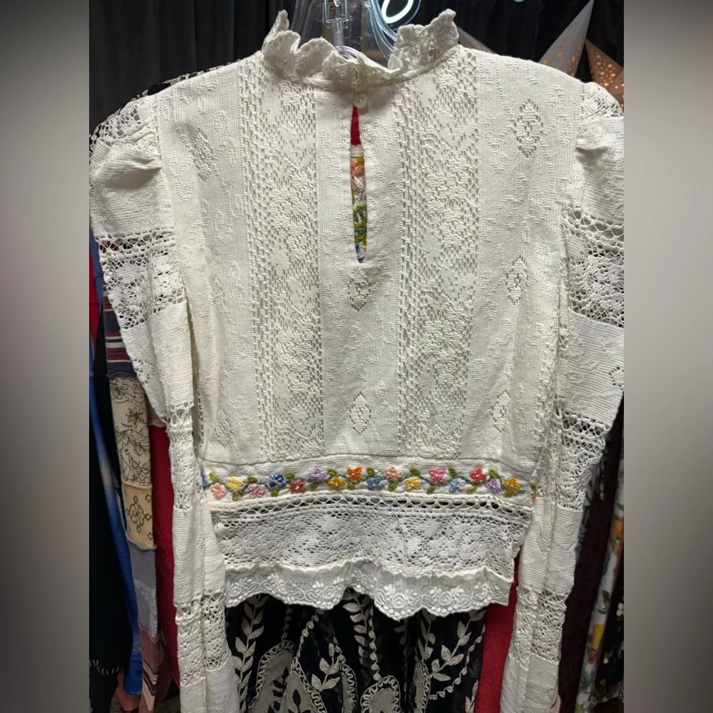 NWOT Free People Garden Grace Embroidered Top- Ivory Combo - Picture 7 of 8